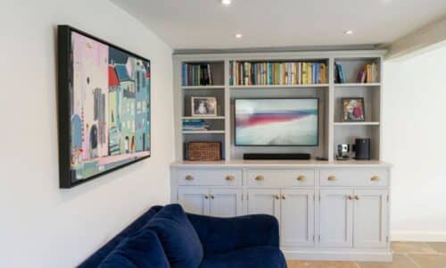 handmade media unit