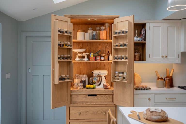 Farmhouse Kitchen Side